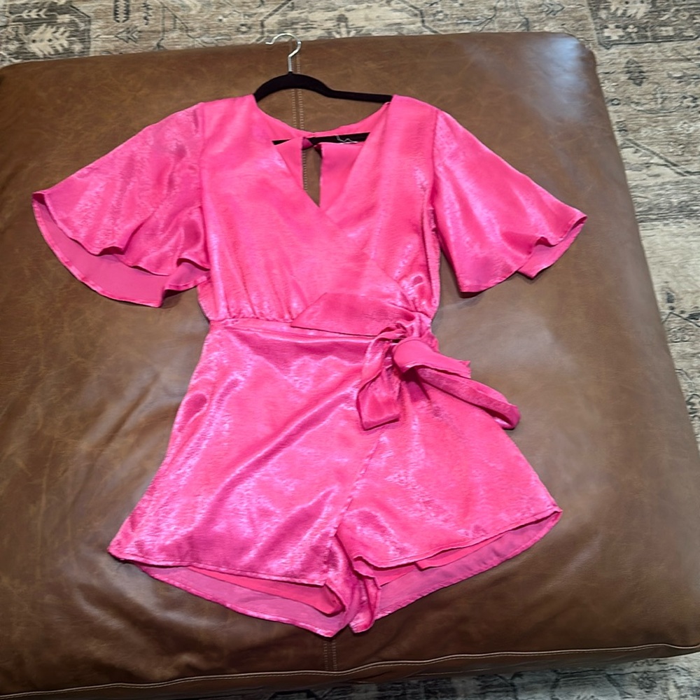 Pink boutique skort, romper size small